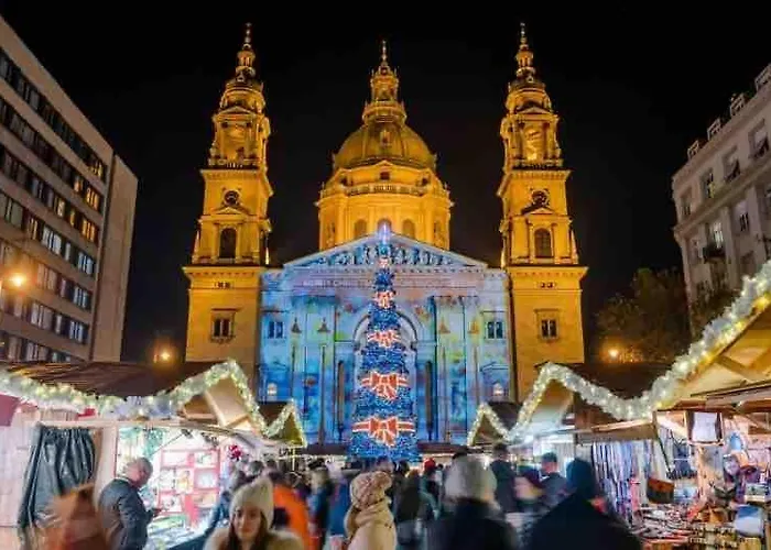 Golden Eye Apartment *