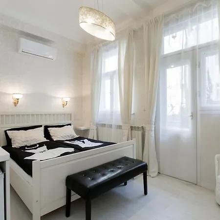 Golden Eye Appartement